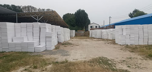 選用擠塑板做地暖保溫板運(yùn)用有哪些長處呢？