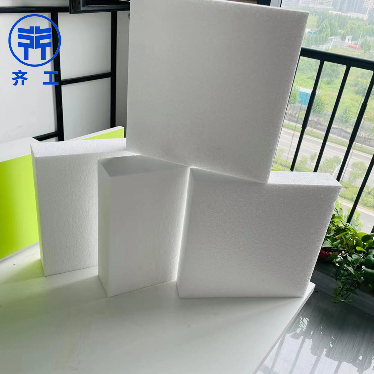 A級復(fù)合保溫板 A級復(fù)合保溫板
